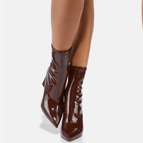 Steve Madden Shoes - Steve Madden Ticker Booties